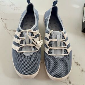 Adidas Terrex women shoe size 9 blue